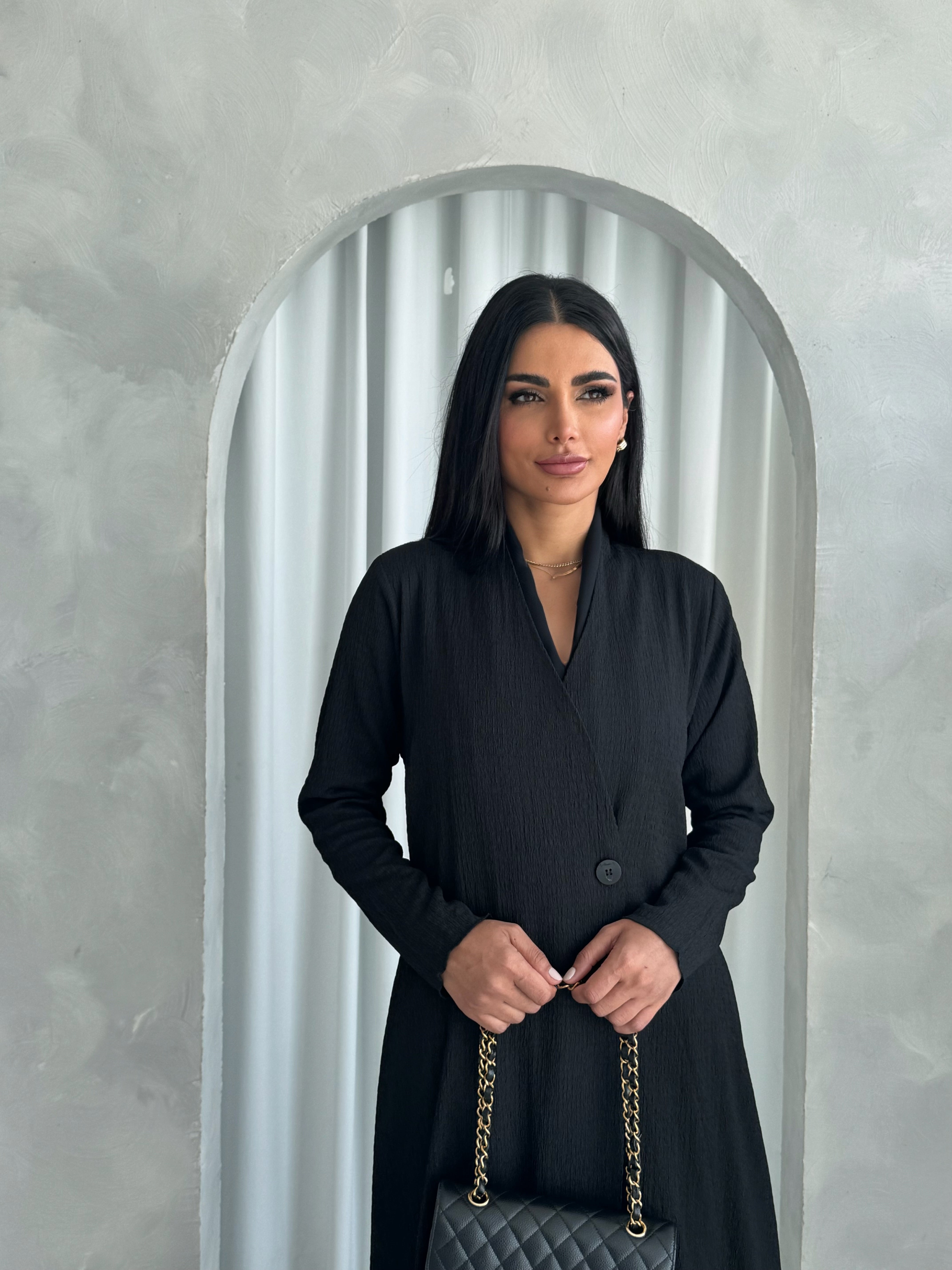 Huda in Black