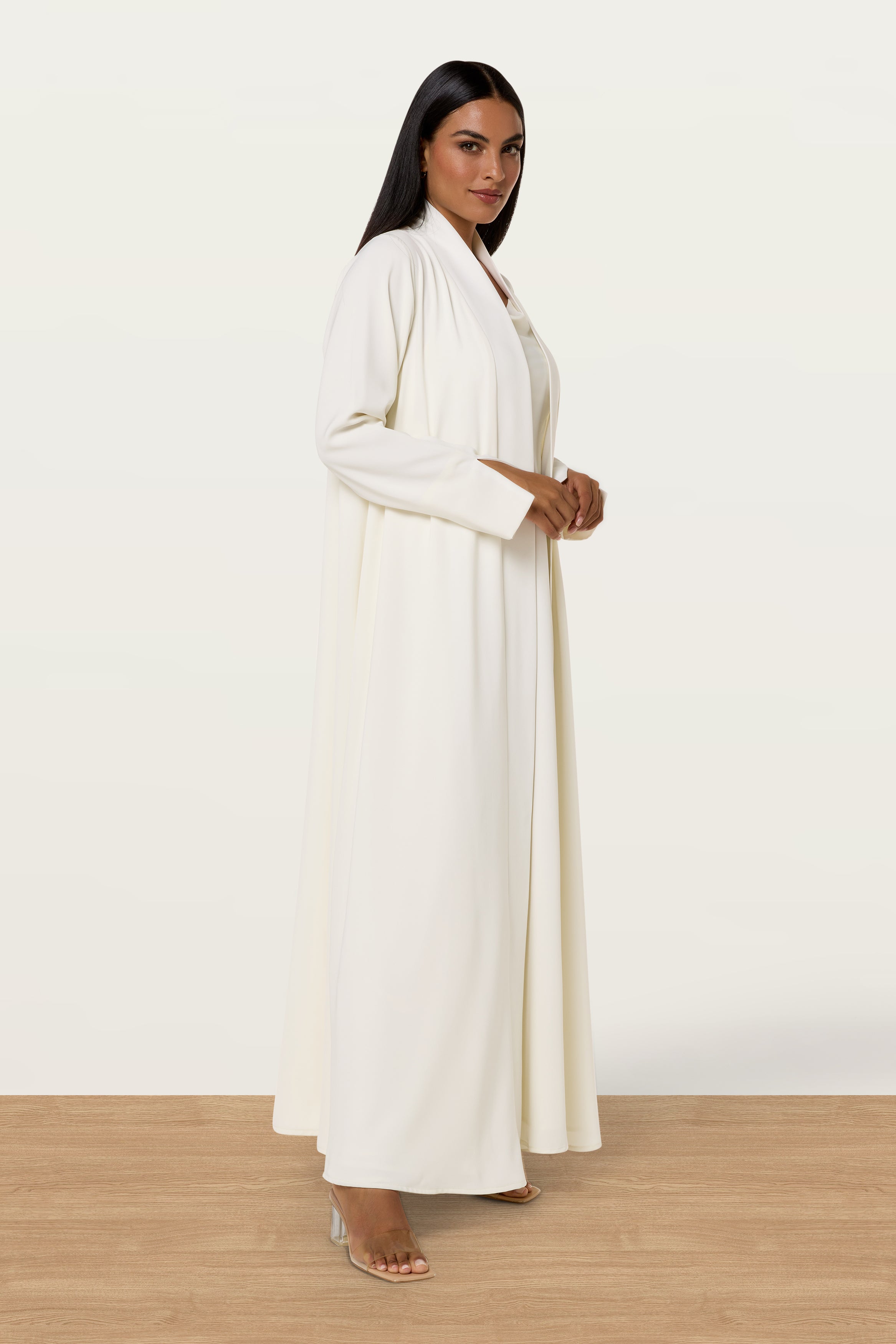 Dalal in Off-White