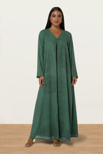 Alaya in Green