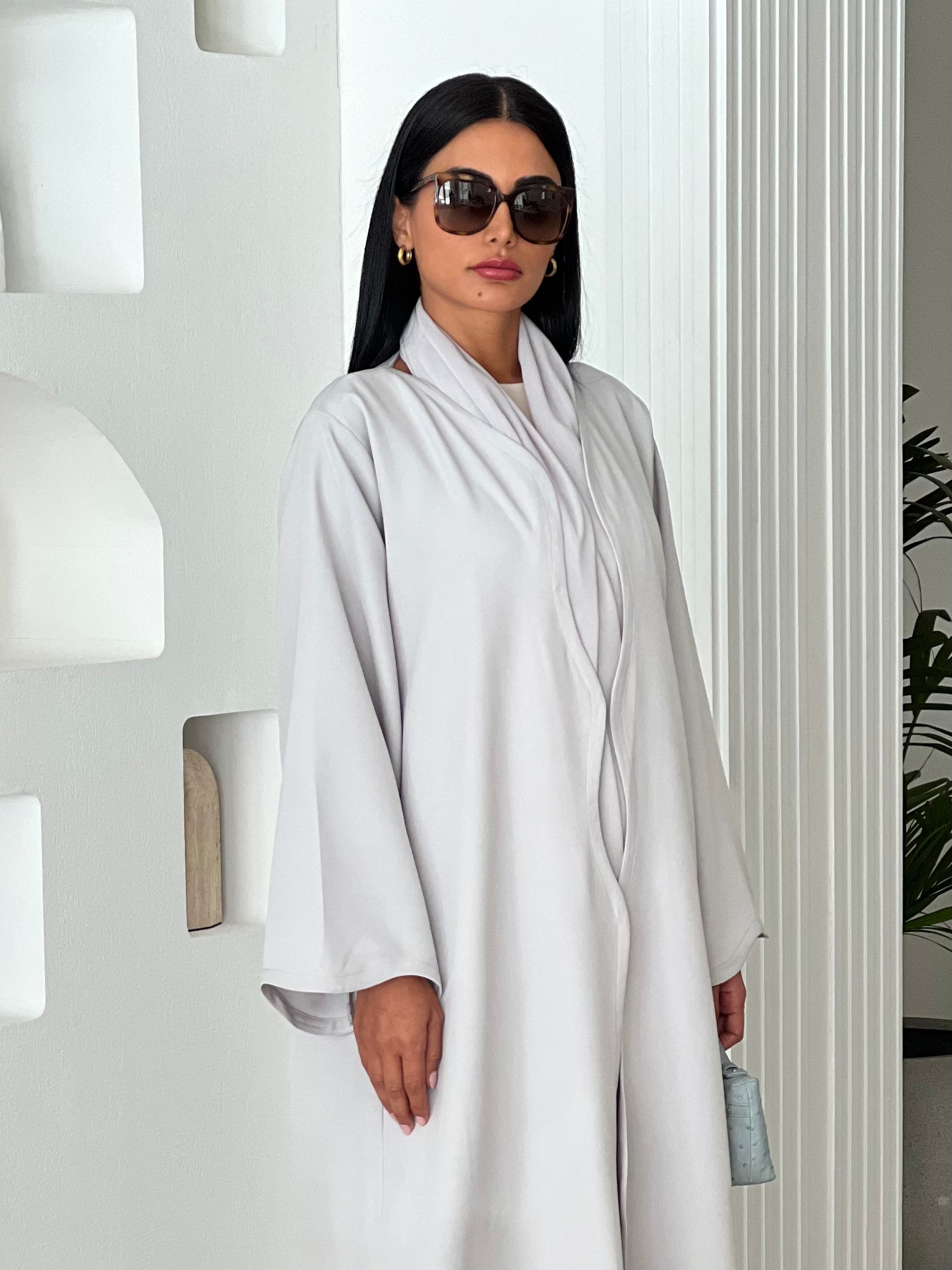 Wave Abaya in Grey