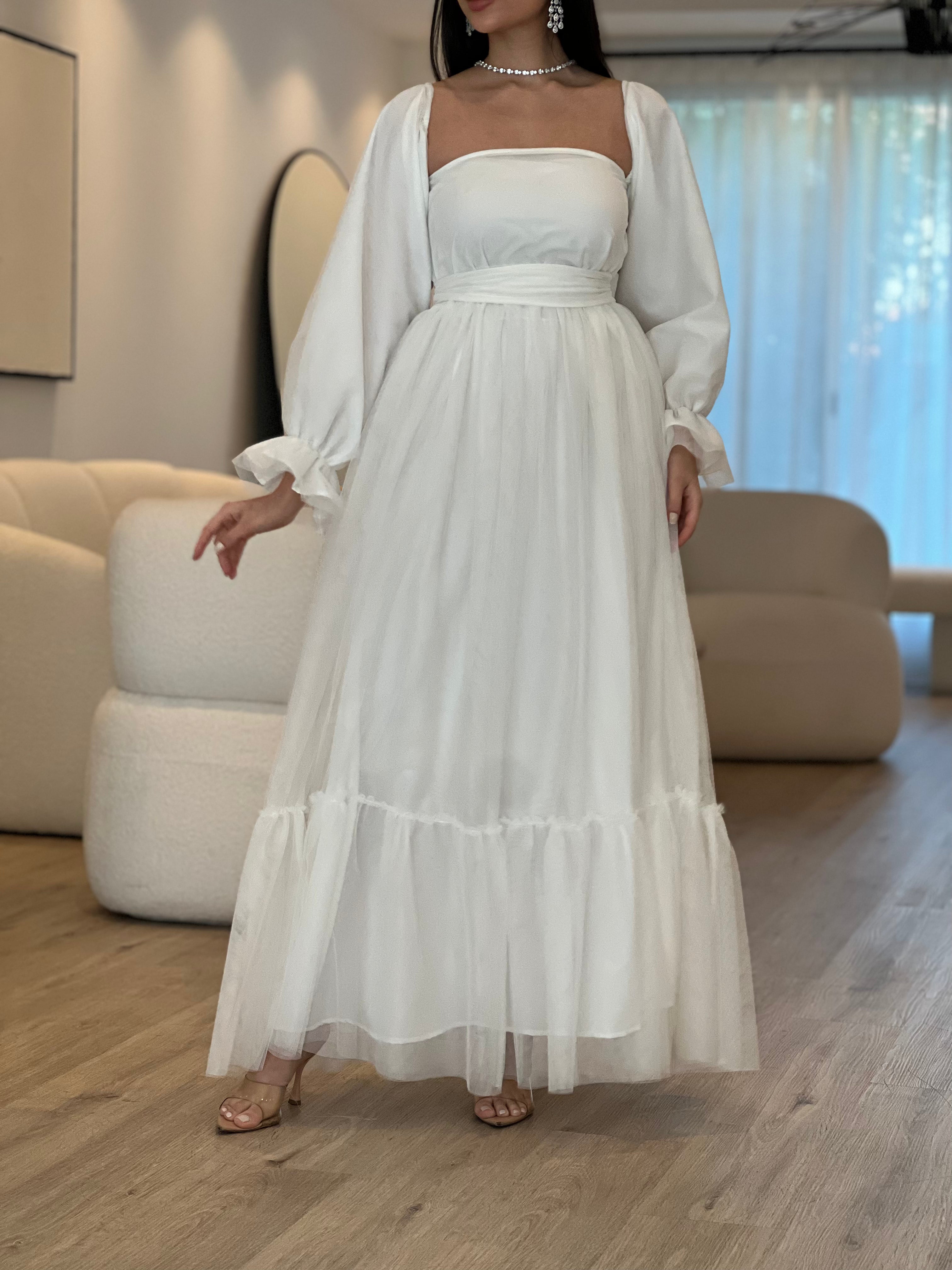 Tiara in White