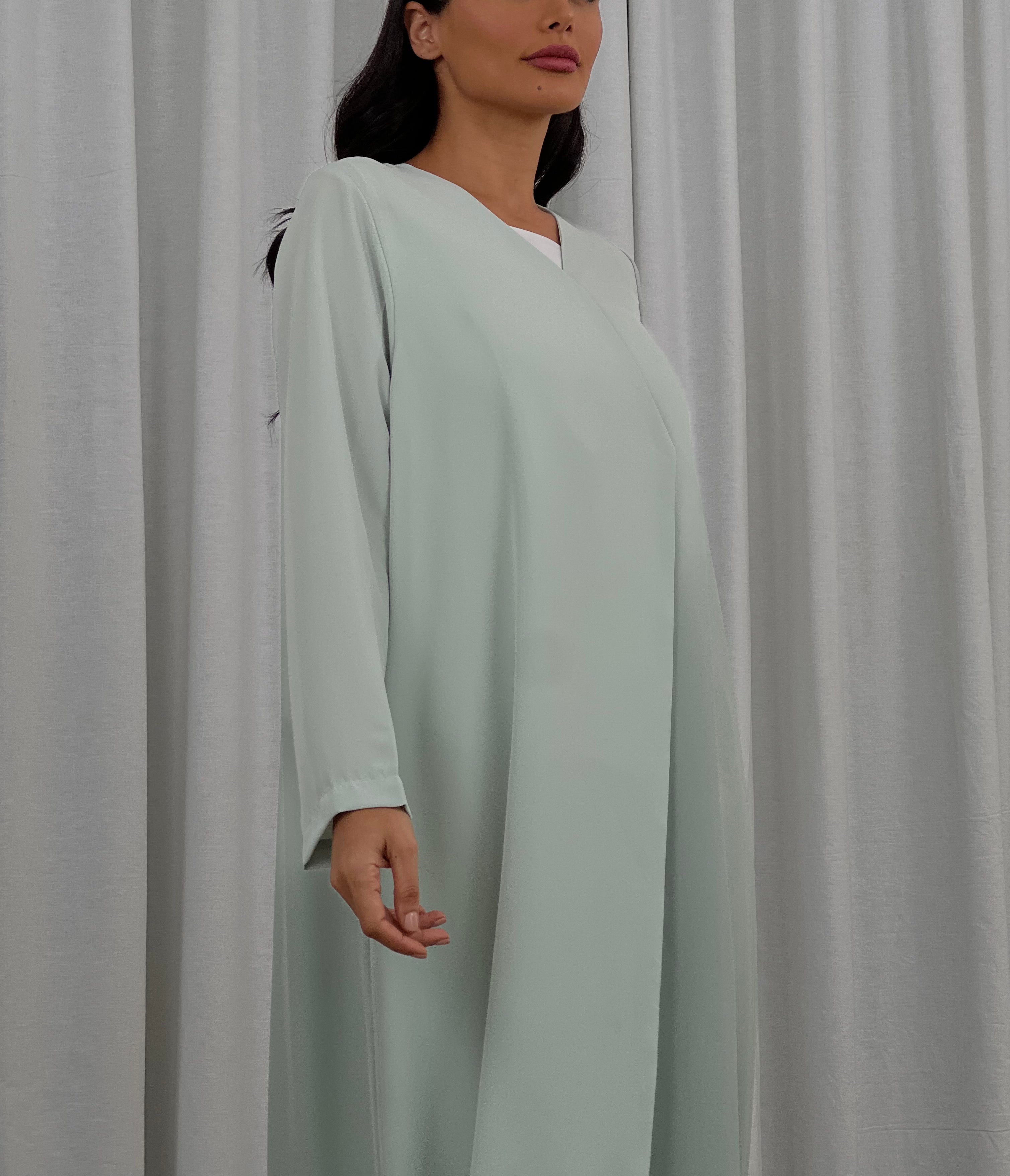 Essential Set in Mint