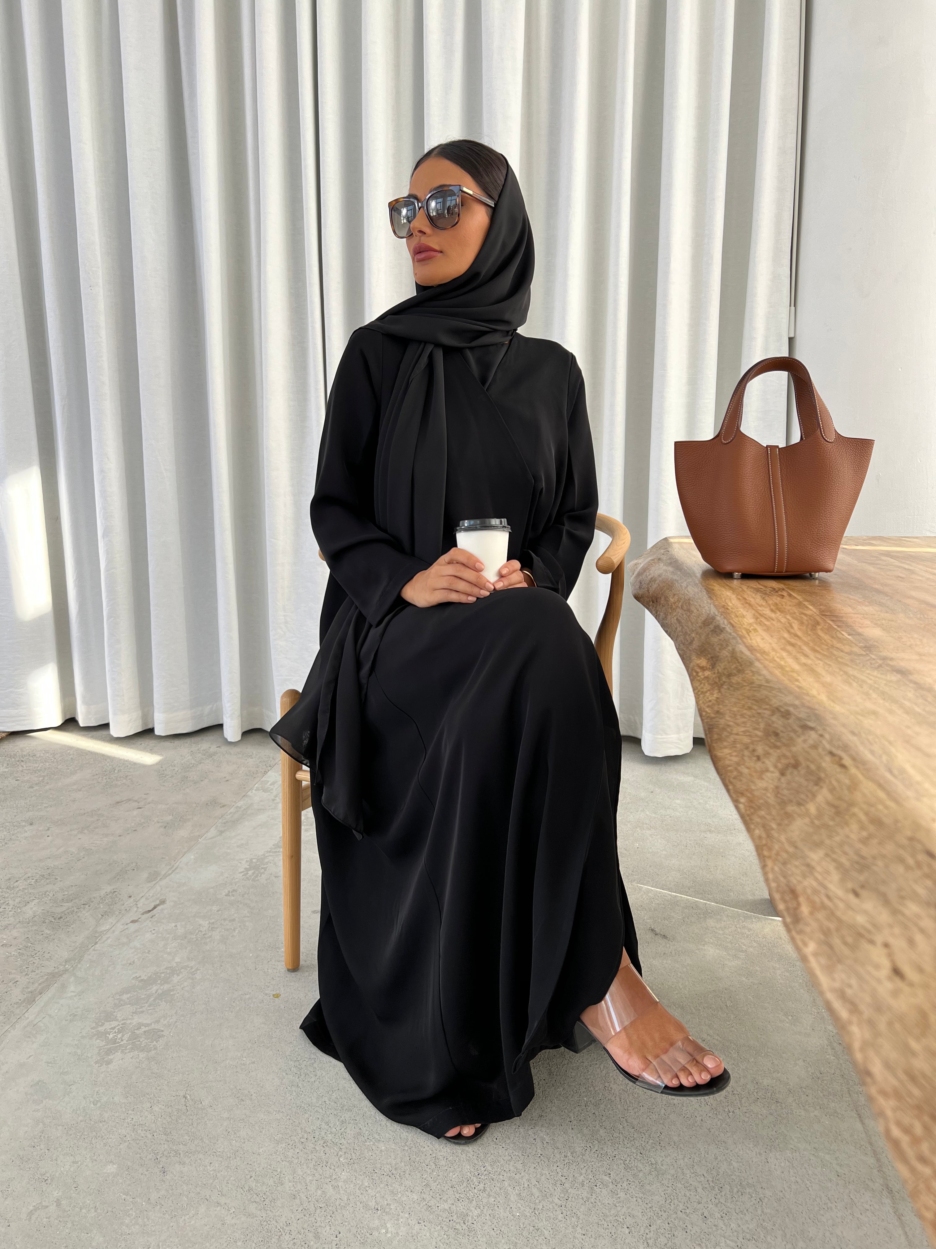 Essential Set in Black